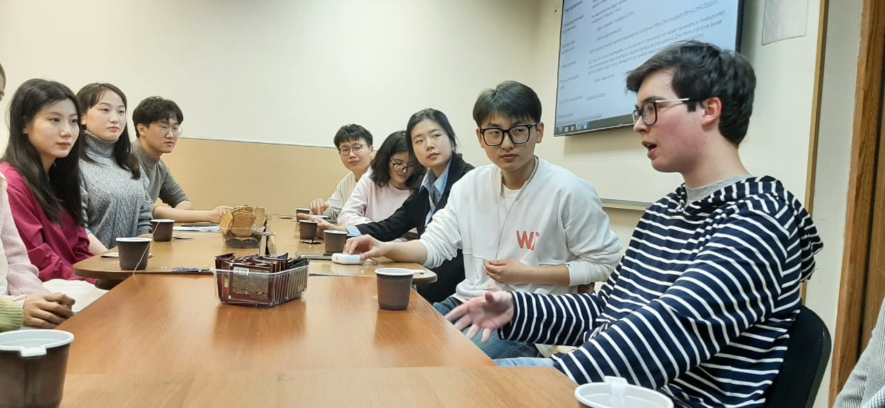 Круглый стол для иностранных студентов